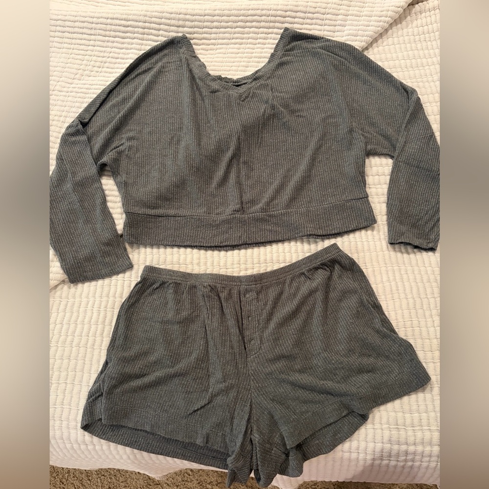 Auden Charcoal Lounge Set